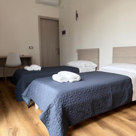 Infinity House - Eleganza Moderna Tra Treviso E Venezia Hotel Casier Exterior photo
