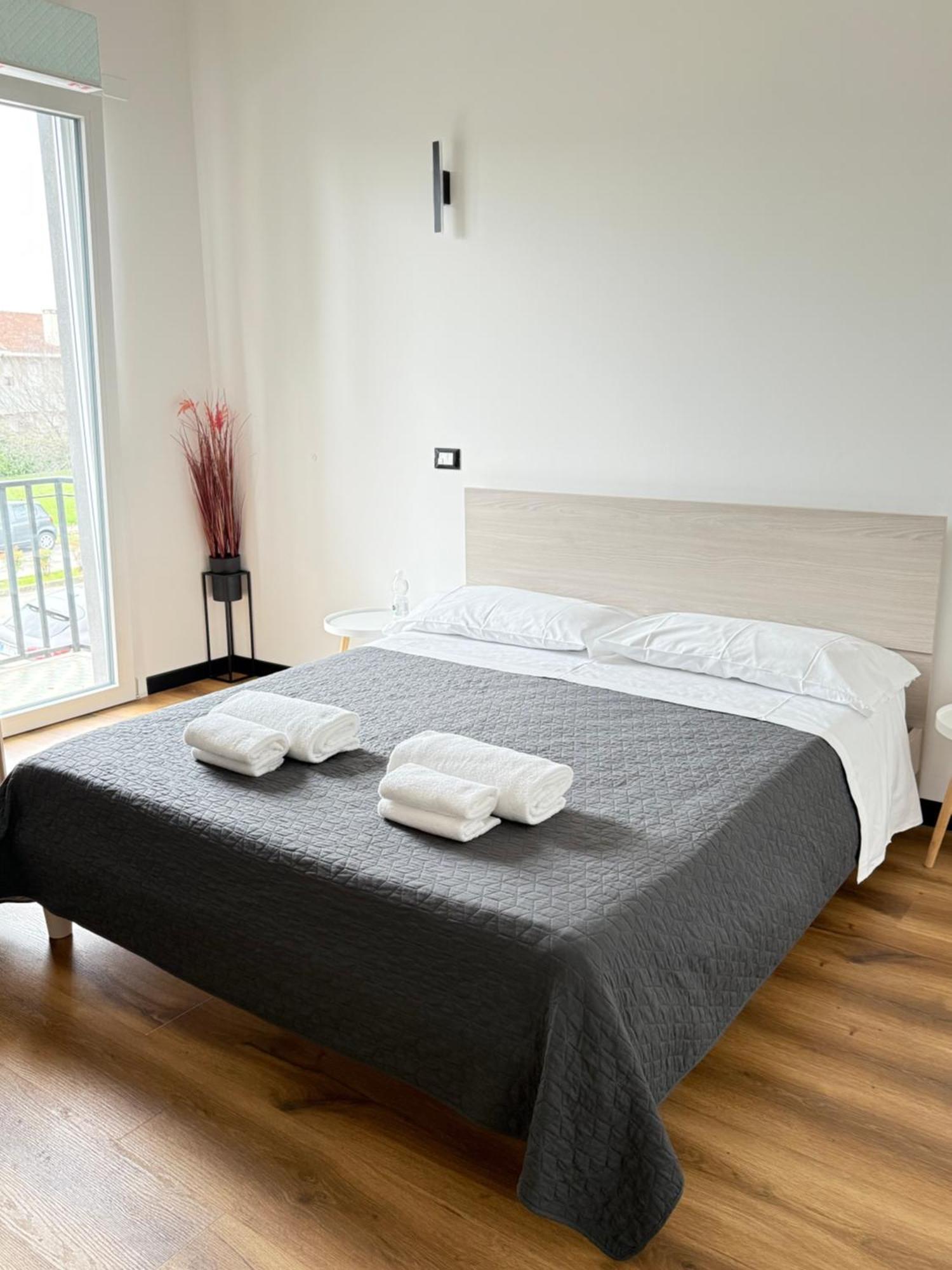 Infinity House - Eleganza Moderna Tra Treviso E Venezia Hotel Casier Exterior photo